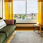 Le Skyline Appartement Lumineux , Vue Imprenable, Calme , Pk
